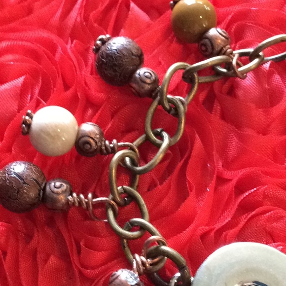 Hand made beaded snap charm bracelet - Picture 4 of 8